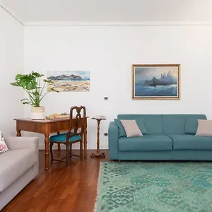  Appartamento Colombina With Canal View Italia